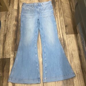 American Eagle women’s flare jeans. Size 12 Regular